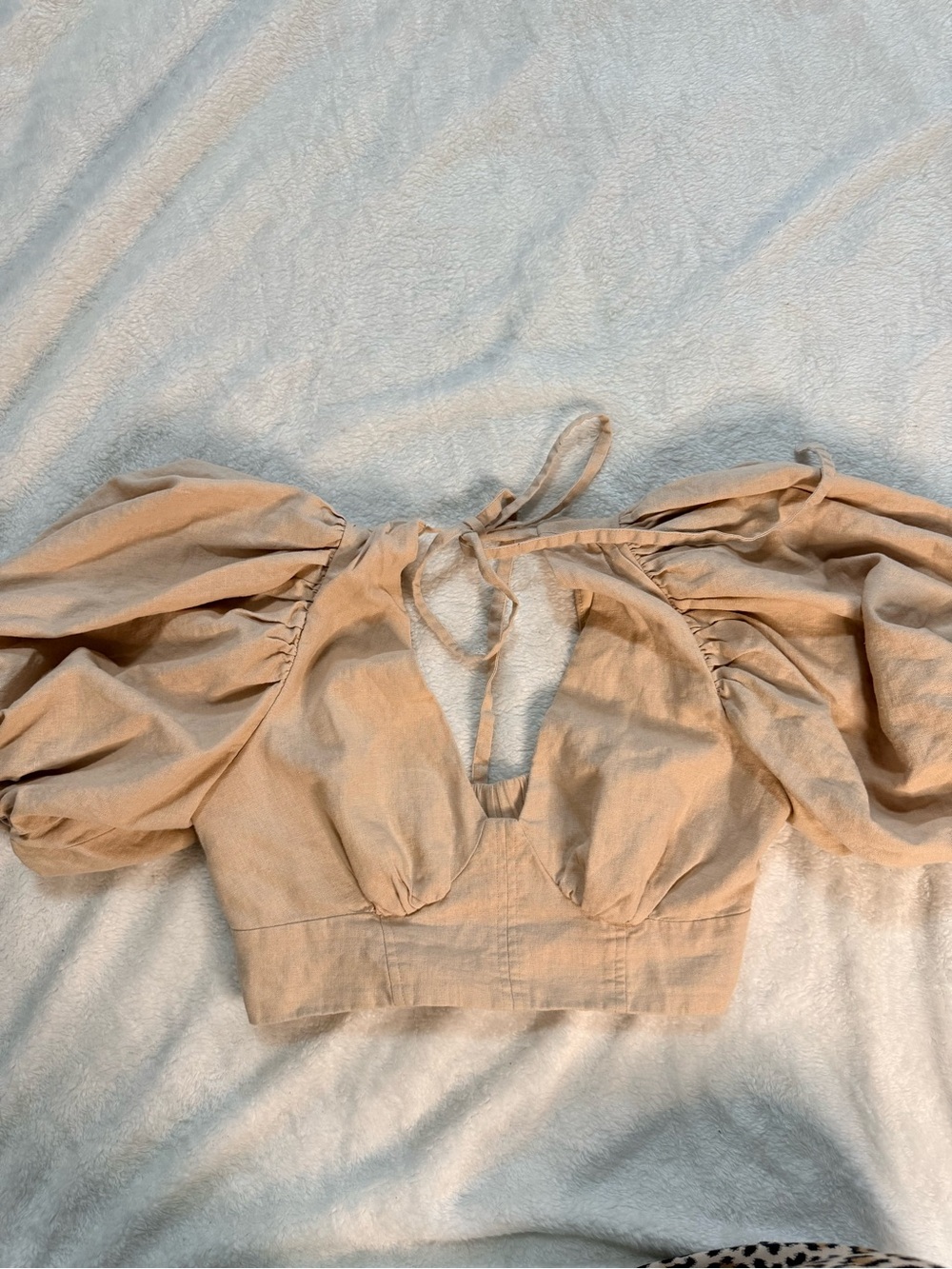 Tie-Front Puff Sleeve Crop Top in Beige